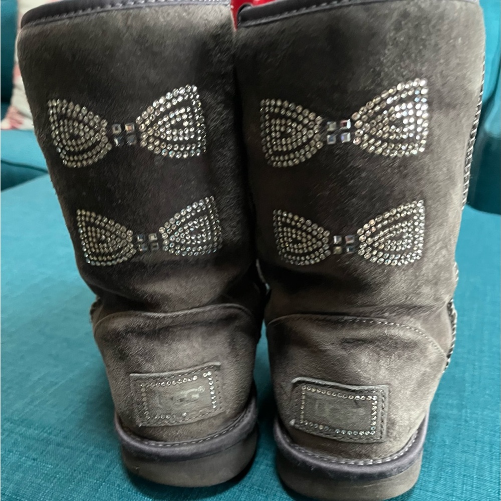 Swarovski Crystal Bow UGG Boots